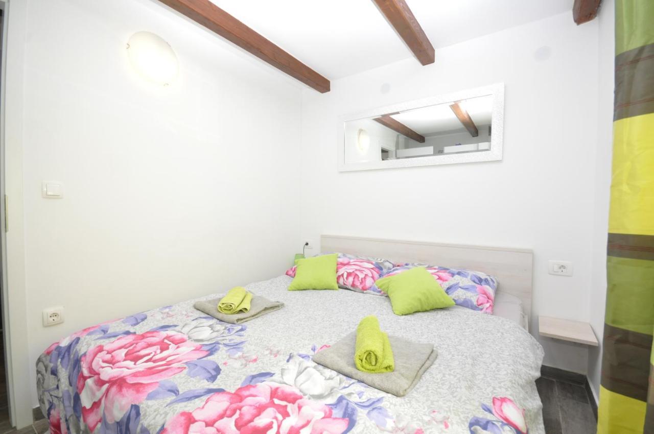 New Lux Apartman Kala Poreč Eksteriør bilde